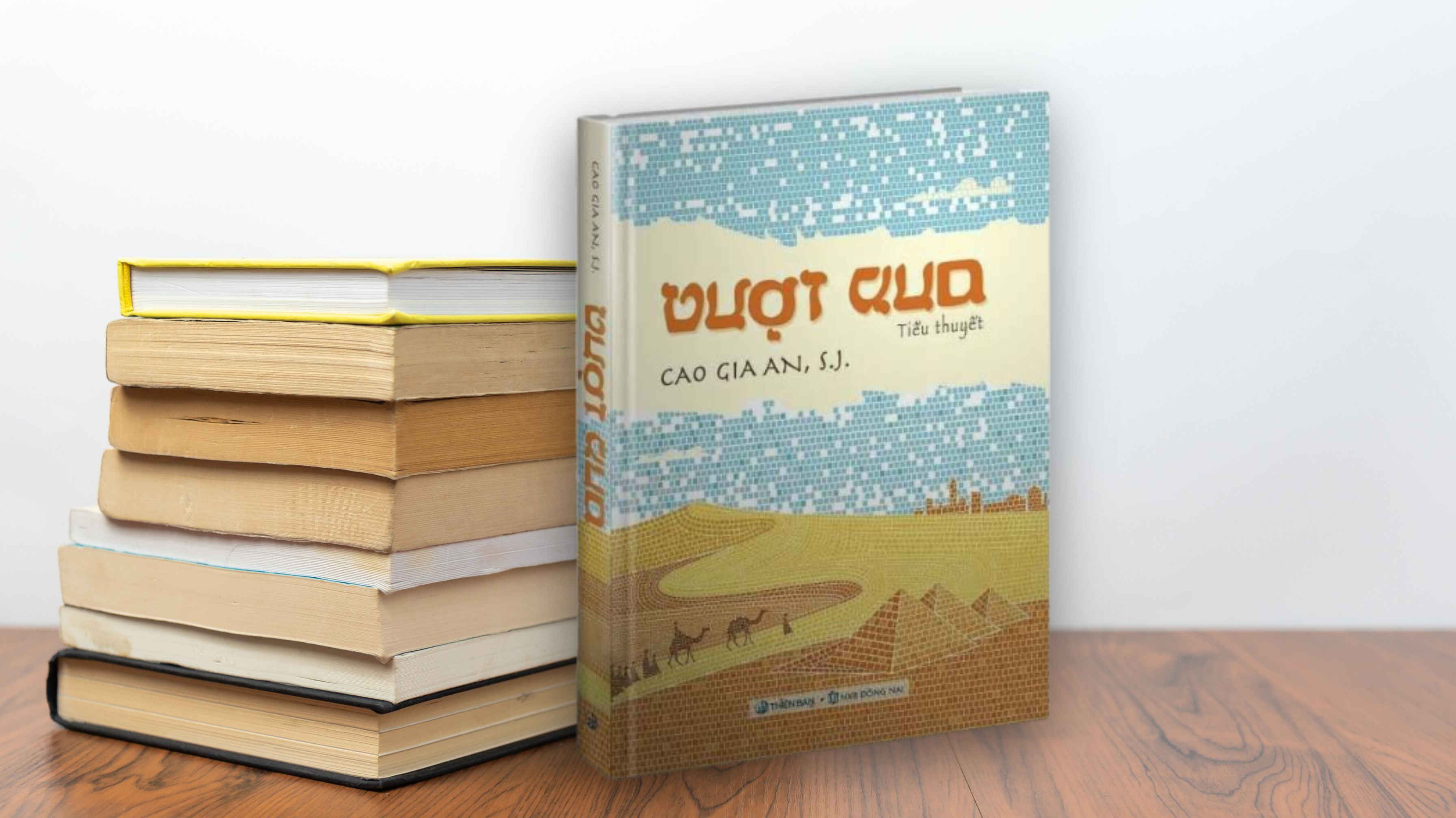 Tiểu thuyết: Vượt qua